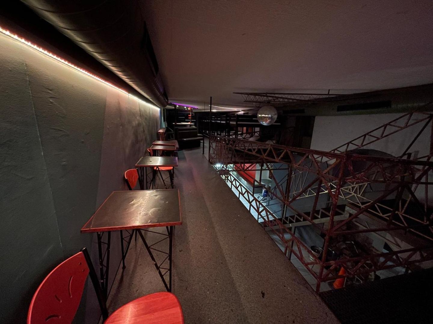 The Bachelor Bar - Bunker | Private Club Villa Budapest Eksteriør bilde